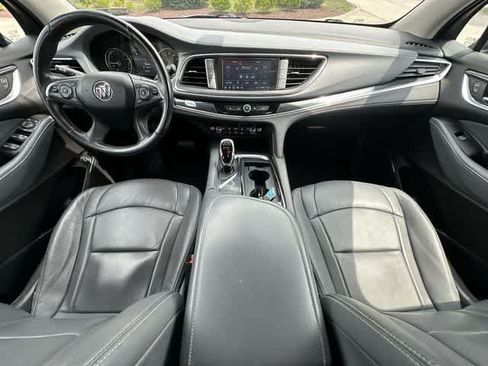 Used 2020 Buick Enclave Essence AWD/4WD image 21