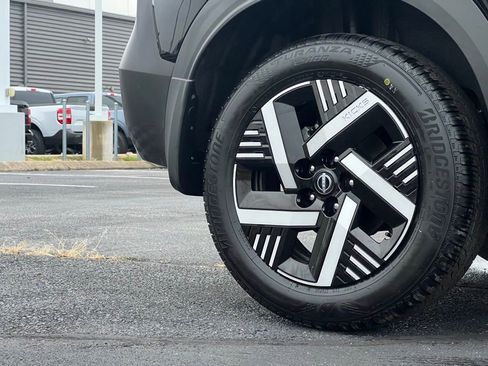 New 2026 Nissan Kicks SV w/ Cold Weather Package FWD image 30