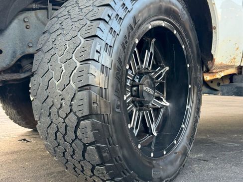 Used 2013 Ford F350 Lariat w/ Chrome Pkg image 34