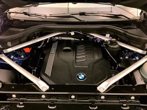 Certified 2023 BMW X6 xDrive40i w/ M Sport Package AWD/4WD image 9