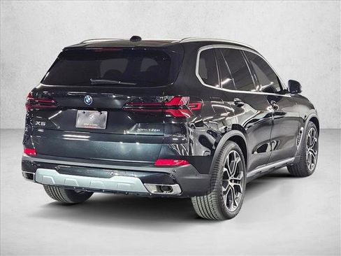 New 2026 BMW X5 xDrive50e w/ Premium Package image 5