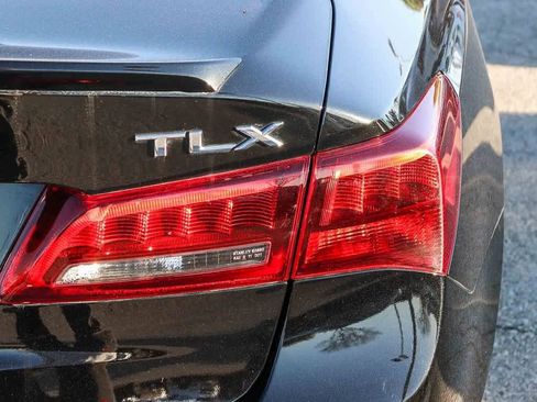 Used 2018 Acura TLX V6 w/ Technology & A-SPEC Pkg image 9