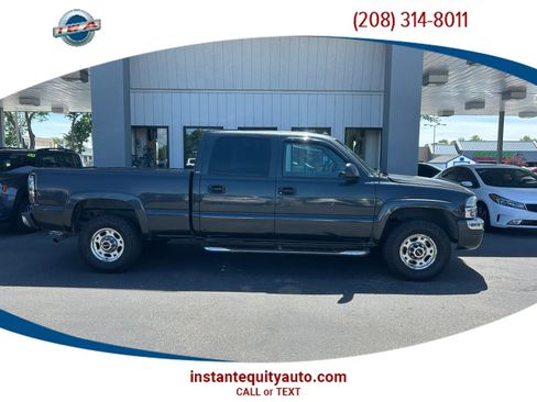 Used 2003 GMC Sierra 1500 SLT w/ SLT Preferred Equipment Group AWD/4WD image 1