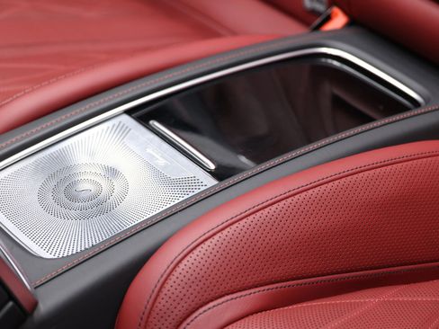 Used 2017 Mercedes-Benz S 63 AMG 4MATIC Cabriolet w/ Carbon Fiber Package image 50