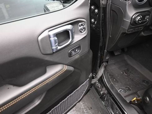 New 2026 Jeep Gladiator Sport AWD/4WD image 8