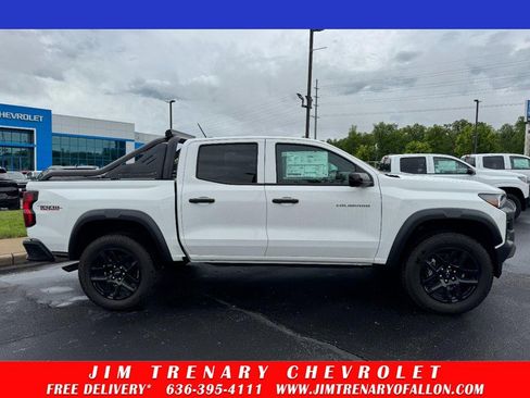 New 2025 Chevrolet Colorado Trail Boss w/ Midnight Edition AWD/4WD image 1