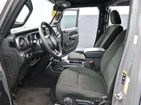Used 2023 Jeep Wrangler Willys image 12