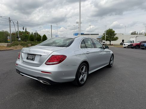 Used 2019 Mercedes-Benz E 300 4MATIC image 7
