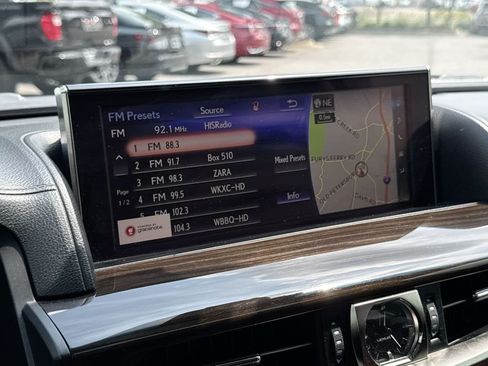 Used 2017 Lexus LX 570 4WD w/ Luxury Package image 25
