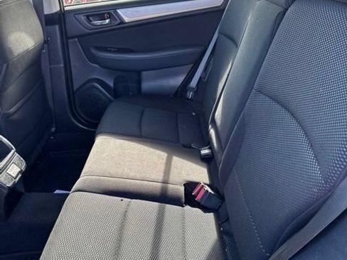 Used 2018 Subaru Outback 2.5i Premium AWD/4WD image 18
