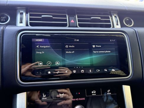 Used 2018 Land Rover Range Rover HSE image 30