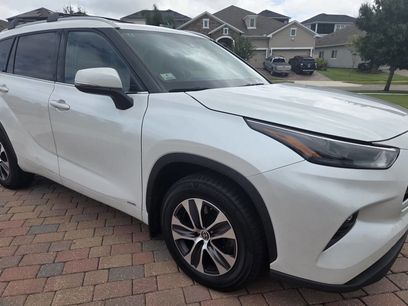 Used 2022 Toyota Highlander XLE