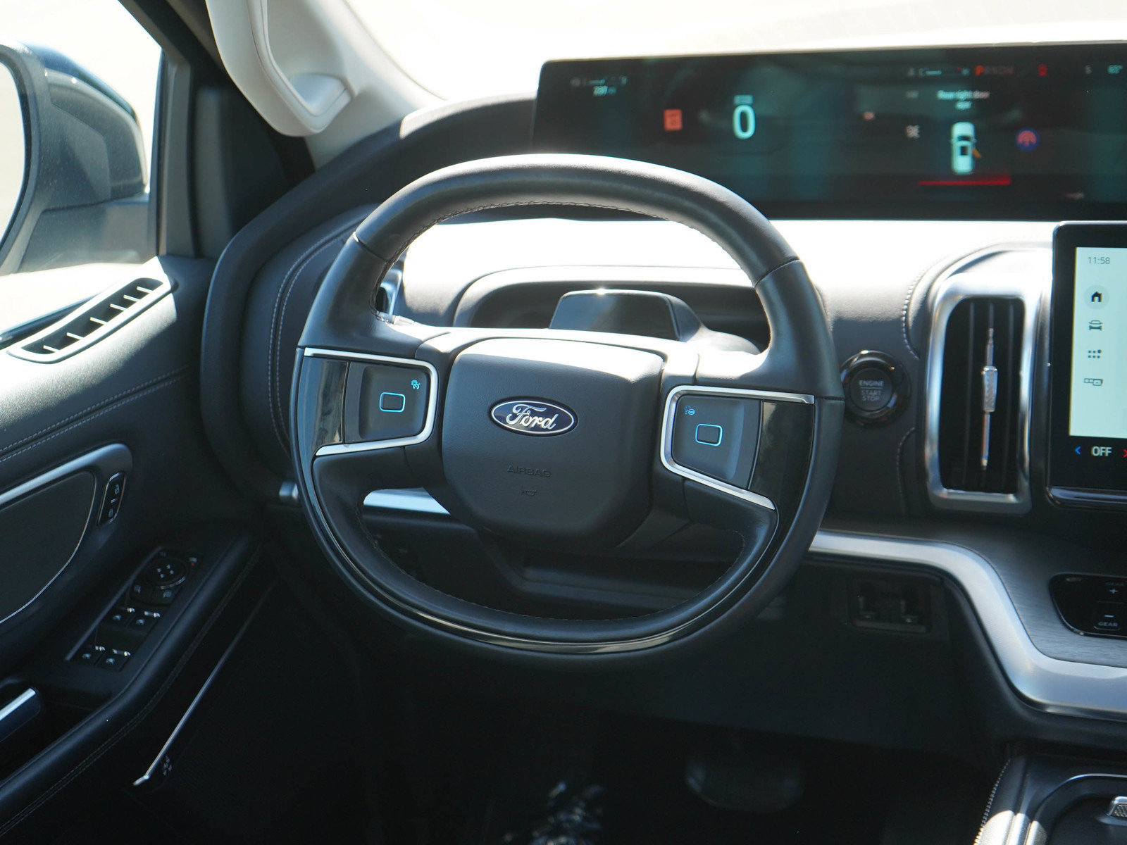 Used 2025 Ford Expedition Max Platinum w/ Driver's Package AWD/4WD image 15