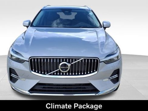 Certified 2023 Volvo XC60 B5 Ultimate w/ Climate Package image 3