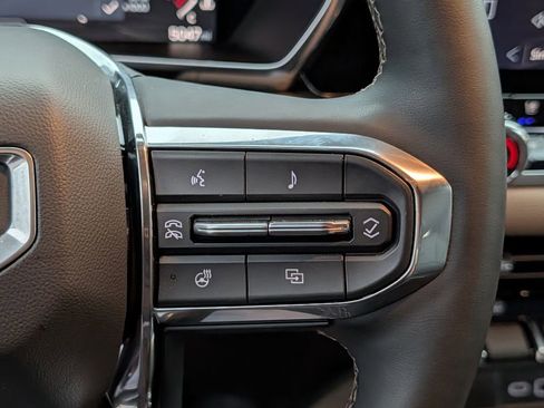 Used 2026 GMC Canyon Denali AWD/4WD image 20