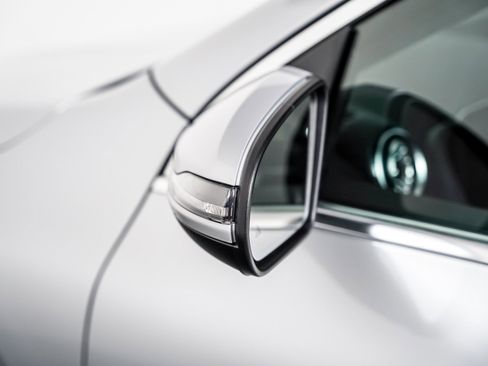 Certified 2023 Mercedes-Benz GLA 250 4MATIC image 23