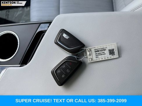 Used 2024 Cadillac Lyriq Sport AWD/4WD image 35