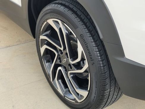 Used 2025 Chevrolet TrailBlazer RS FWD image 8