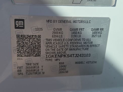 Certified 2026 GMC Acadia AT4 w/ Super Cruise Package AWD/4WD image 33