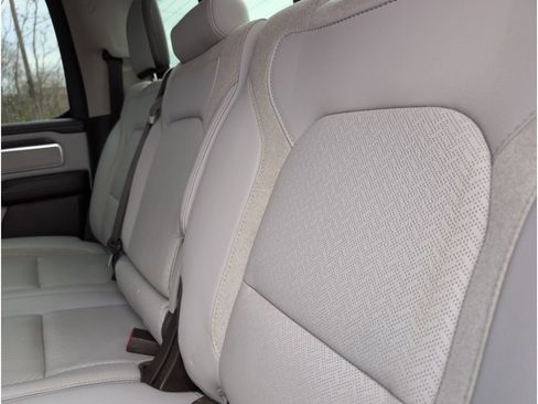 Used 2025 RAM 1500 Laramie w/ Off Road Group image 31