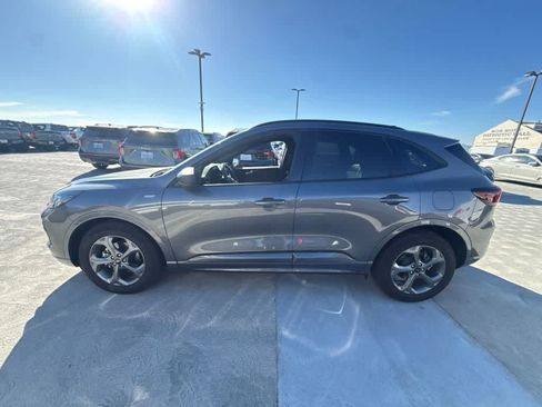Used 2024 Ford Escape ST-Line w/ Tech Pack #1 FWD image 2