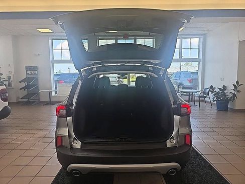 Used 2024 Ford Escape Active AWD/4WD image 29