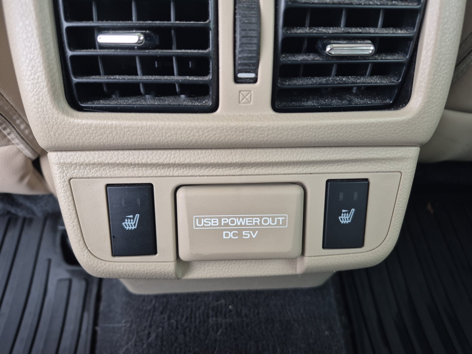 Used 2018 Subaru Outback 3.6R Limited AWD/4WD image 18