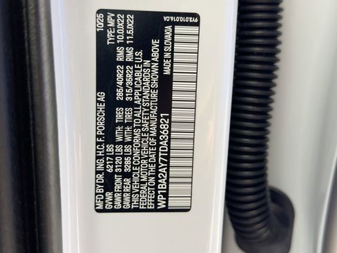 Certified 2026 Porsche Cayenne Coupe image 21