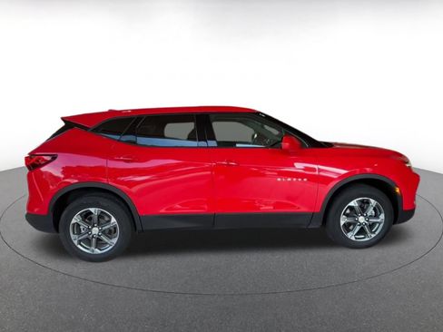 Used 2025 Chevrolet Blazer LT FWD image 16