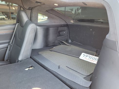 Used 2022 Tesla Model X AWD/4WD image 13