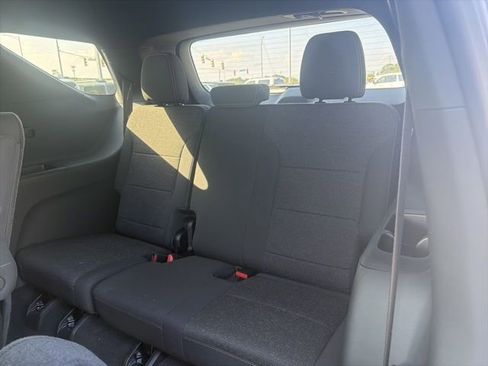 Used 2025 Chevrolet Traverse LT w/ Driver Confidence Package image 15