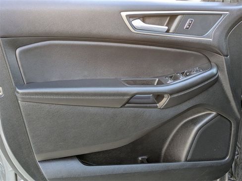 Used 2024 Ford Edge SEL image 11