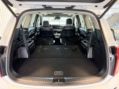 Used 2025 Kia Telluride S AWD/4WD image 18