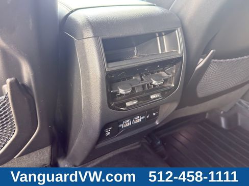 Used 2023 Jeep Grand Cherokee Overland AWD/4WD image 26