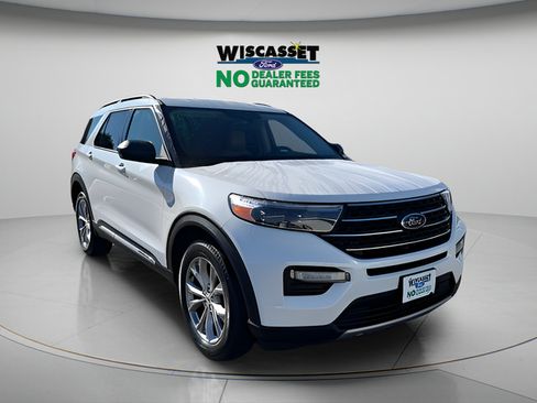 Used 2023 Ford Explorer XLT w/ Equipment Group 202A AWD/4WD image 1