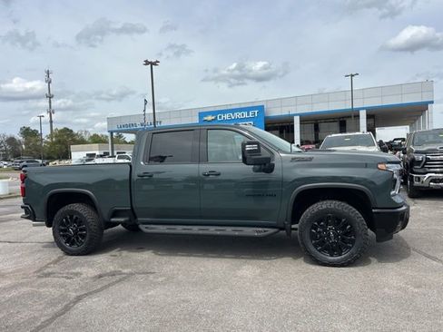New 2026 Chevrolet Silverado 2500 LTZ w/ Trail Boss Package AWD/4WD image 2