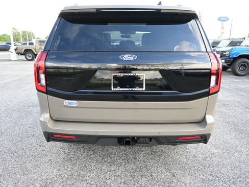 New 2027 Ford Expedition Tremor w/ Driver's Package AWD/4WD image 3