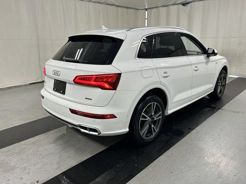 Used 2020 Audi Q5 e Prestige w/ Prestige Package AWD/4WD image 2