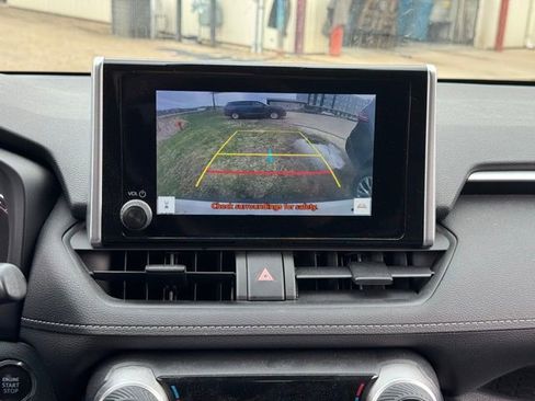 Used 2023 Toyota RAV4 XLE w/ Convenience Package image 4