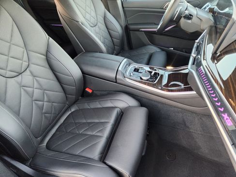 Used 2024 BMW X5 xDrive50e image 19