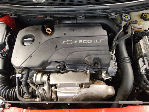 Used 2017 Chevrolet Cruze Premier image 30