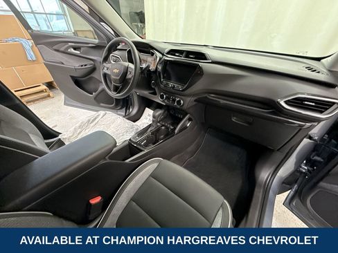 Used 2022 Chevrolet TrailBlazer LT w/ Convenience Package image 37