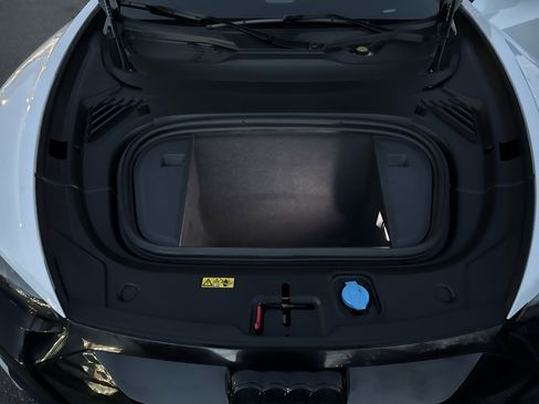 Used 2022 Audi e-tron GT Premium Plus w/ Performance Package image 42