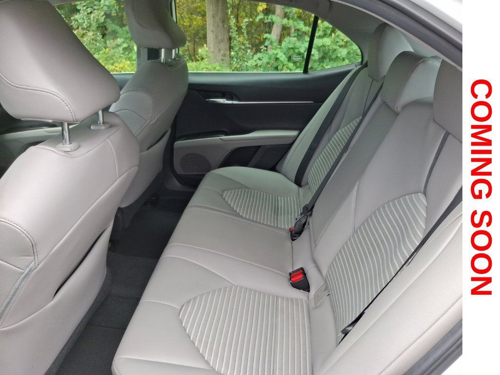 Used 2021 Toyota Camry SE w/ Carpet Mat Package (TMS) FWD image 10