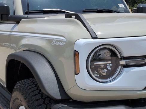 New 2026 Ford Bronco Heritage Edition AWD/4WD image 9