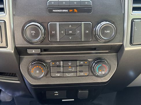 Used 2017 Ford F150 XLT AWD/4WD image 24