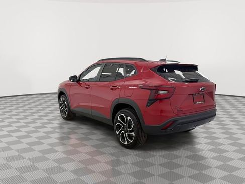 New 2026 Chevrolet Trax RS w/ Sunroof Package FWD image 11