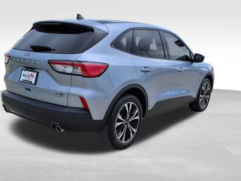 Used 2022 Ford Escape SE w/ SE Sport Appearance Package image 7
