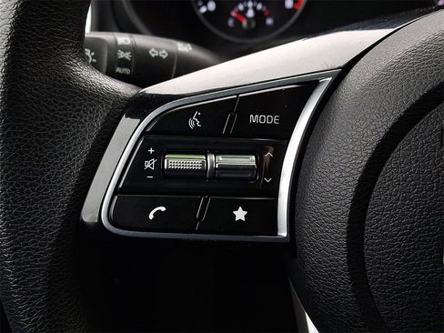 Used 2022 Kia Forte LXS image 20