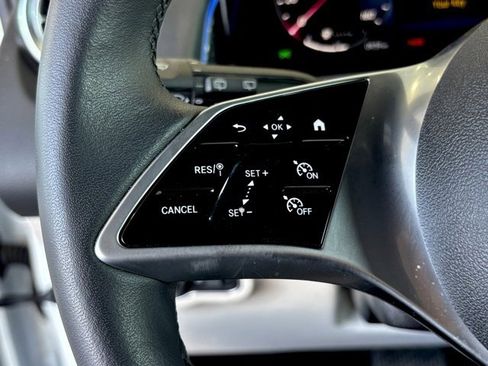 Certified 2025 Mercedes-Benz GLB 250 image 18